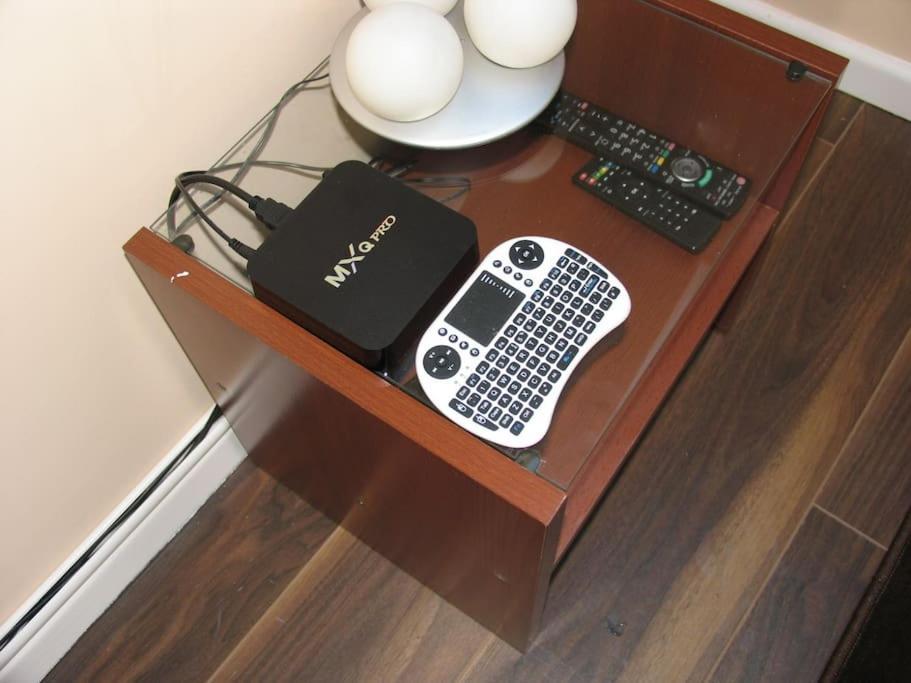 רומפורד Modern Cosy Private Studio, Wifi, Ip-Tv, Must See מראה חיצוני תמונה